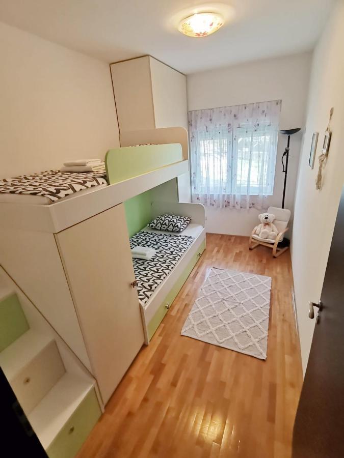 Apartman Pejic Podstrana Buitenkant foto