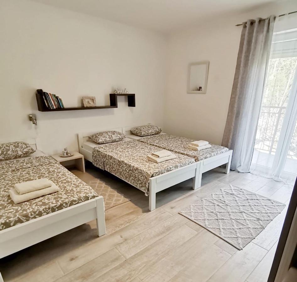 Apartman Pejic Podstrana Buitenkant foto