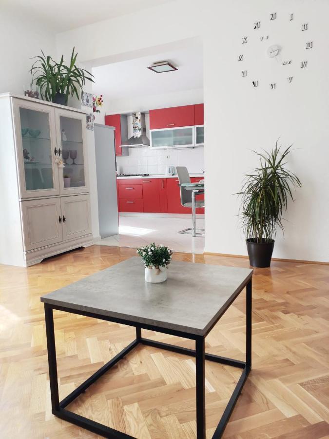 Apartman Pejic Podstrana Buitenkant foto